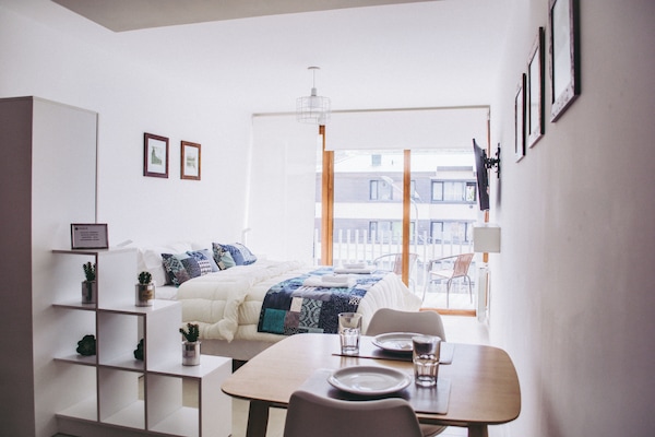 Studio, uitzicht op bergen (Amundsen) | Luxe beddengoed, donzen dekbedden, pillowtop-bedden, een minibar