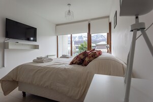 Apartamento, 1 quarto, sacada, vista para a montanha (Amundsen 2) | Roupas de cama premium, edredons de pluma, camas com colchões pillow-top