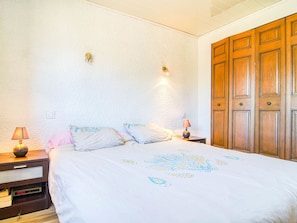 3 bedrooms, internet