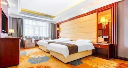 Manzhouli Jinlongquan Hotel (Zhayanuoer Museum)