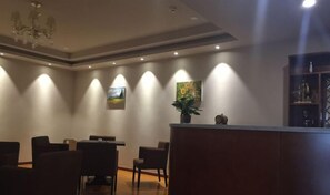 Lobby - Red Mansion Guest House Beijing (Beijing)