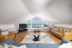 Smart TV, table football - Greensleeves -  a house that sleeps 8 guests  in 4 bedrooms (St Ives)