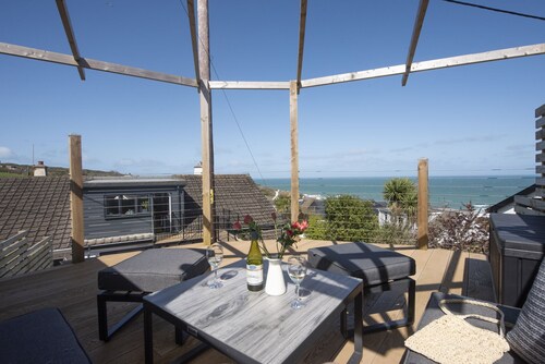 Greensleeves -  a house that sleeps 8 guests  in 4 bedrooms
