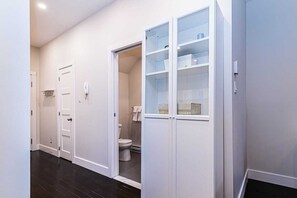 Dusch, hårtork och bidé