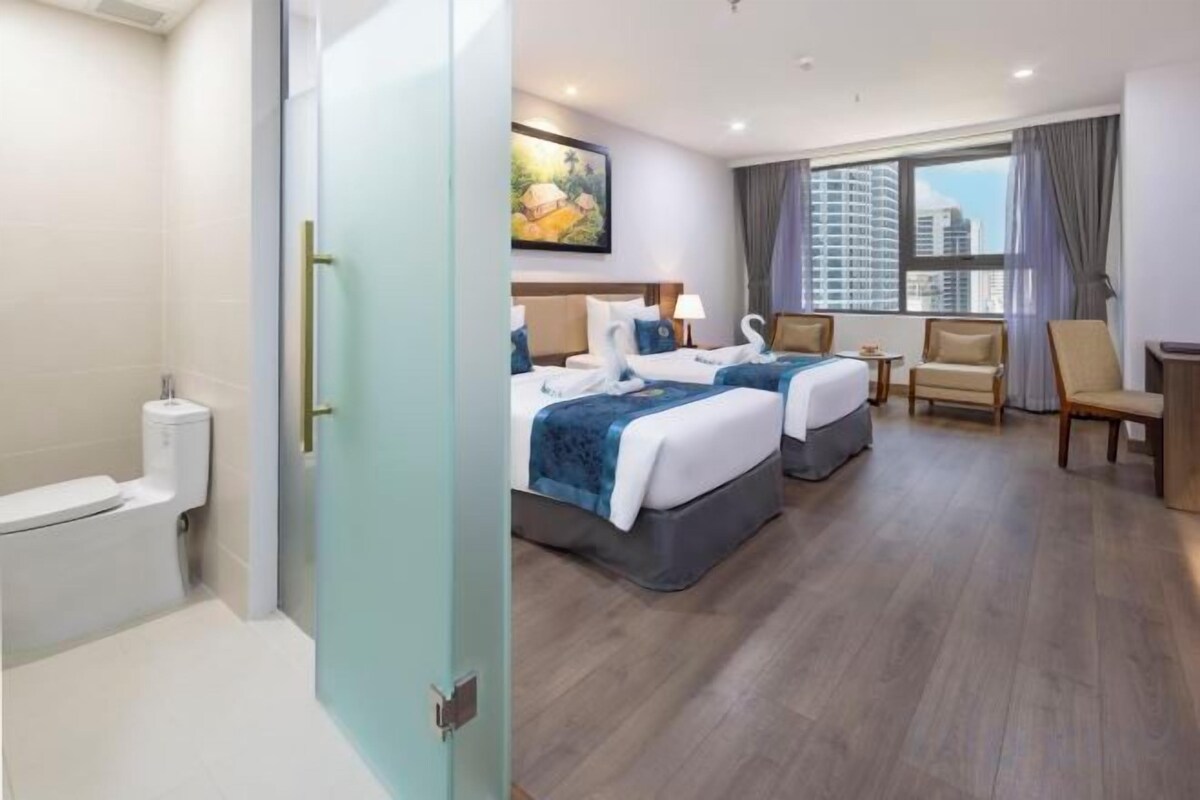 Roupas de cama premium, frigobar (abastecido com alguns itens grátis)