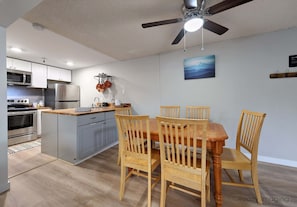 Dining - Thunderhead Condo With Heated Pool & Mountain View (Government Camp)