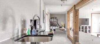 Thunderhead Lodge: Pool & Game Room Fun Top Floor