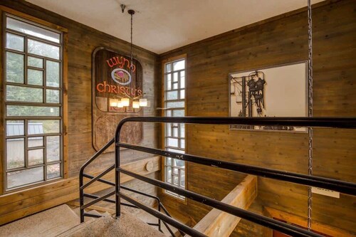 Thunderhead Lodge: Pool & Game Room Fun Top Floor