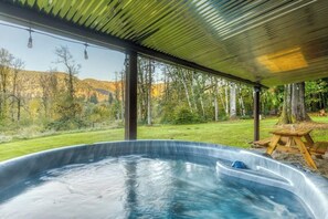 Bain à remous extérieur