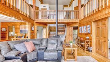 TV, fireplace, DVD player, offices