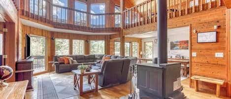 TV, fireplace, DVD player, offices