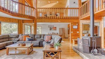 TV, fireplace, DVD player, offices