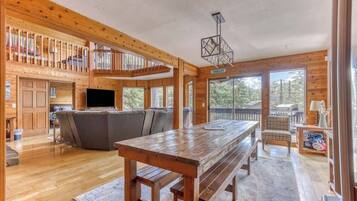 TV, fireplace, DVD player, offices