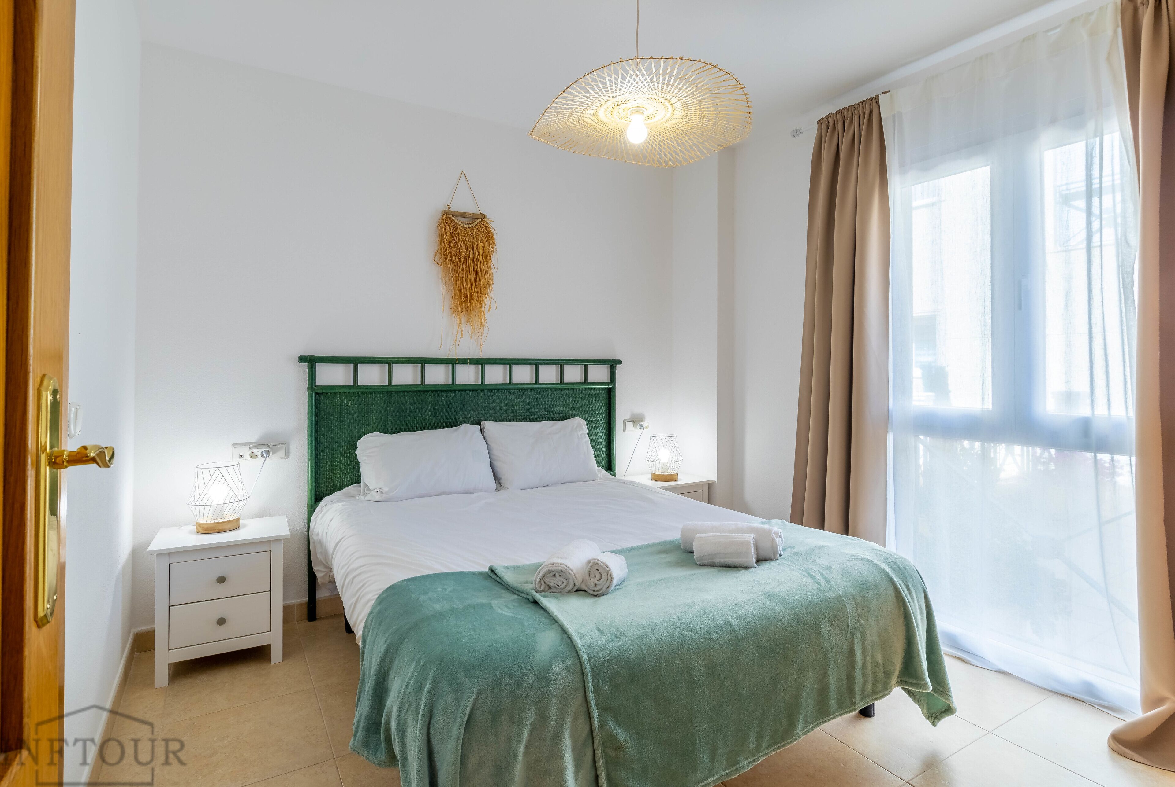2 habitaciones, tabla de planchar con plancha y wifi gratis 