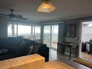 Smart TV, fireplace, books - Best sunsets NOW! Holiday dates available! (San Clemente)