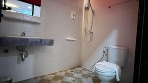 Room - Sanyajai Hotel (Nakhon Si Thammarat)