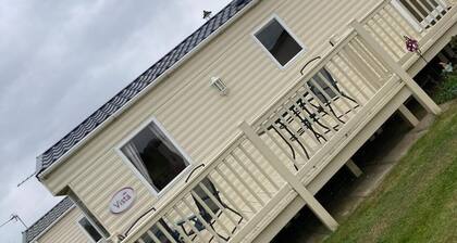 2-Bed Caravan in Mablethorpe sea front location