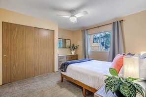 2 soveværelser, skrivebord, strygejern/strygebræt, gratis Wi-Fi