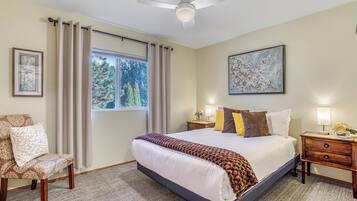 2 bedrooms, desk, iron/ironing board, free WiFi