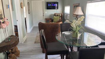 Basic House | Living area | 32-inch Smart TV with digital channels, Netflix, streaming services