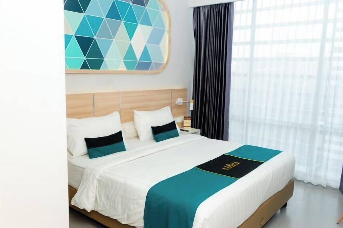 Hochwertige Bettwaren, Schreibtisch, kostenloses WLAN