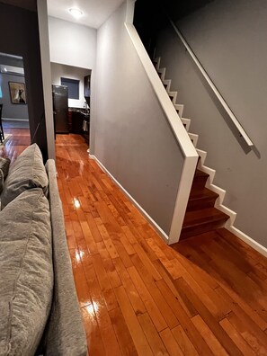 Interior - Beautiful, Modern DC Rowhouse near Union Market (Washington)