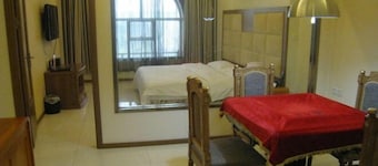 Wenhua Hotel