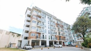 Exterior - Reddoorz Plus @ Alpina Heights Paranaque (Parañaque)