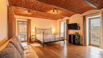 2 bedrooms, free WiFi, bed sheets, wheelchair access