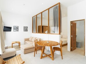 Free WiFi - Berawa Village Managed by CPM Bali (Canggu)