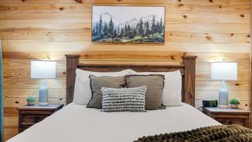 4 bedrooms, desk, iron/ironing board, travel crib