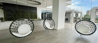 Dppto Luminoso y Lujoso en Equipe Zona Empresarial