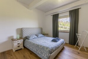 4 bedrooms, iron/ironing board, WiFi - Beautiful villa with pool in the heart of Umbria, just 9 km from Todi, an oasis of peace and comfort (Todi)