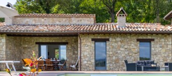 Beautiful villa with pool in the heart of Umbria, just 9 km from Todi, an oasis of peace and comfort