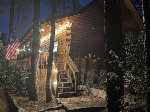 Cool Western Cabin & A Short Walk Whiskey Row