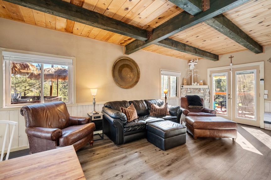 Easy Walk To Downtown Whiskey Row. A Log Cabin In The Pines. - Prescott, AZ