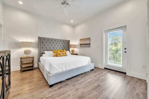 6 chambres, fer et planche à repasser, accès au Wi-Fi (inclus)