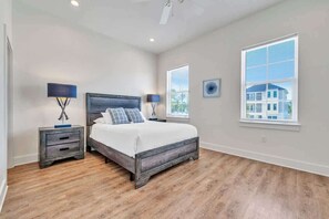 6 bedrooms, iron/ironing board, free WiFi, bed sheets