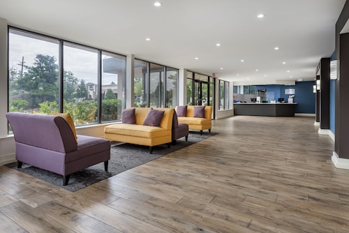 Amwell Suites Somerset Bridgewater