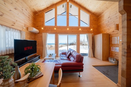 Villa | Coin séjour. THE Crestview Lodge