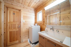 Basic Villa | Bathroom | Hair dryer, slippers