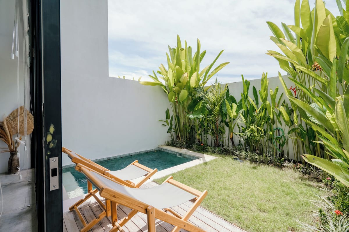 Standard Townhome | Private pool