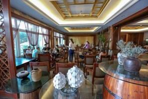 Lobby lounge - Green Island Yacht Hotel (Shanwei)