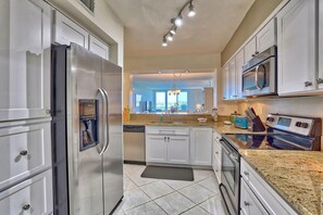 Condo, 1 King Bed with Sofa bed (Bahia Vista 361- Club Bahia) | Private kitchen | Oven, toaster - Bahia Vista 361- Club Bahia (St. Petersburg)