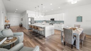 Condo, Multiple Beds (Madeira Del Mar Penthouse #2- Premier) | Interior - Madeira Del Mar Penthouse #2- Premier (Madeira Beach)