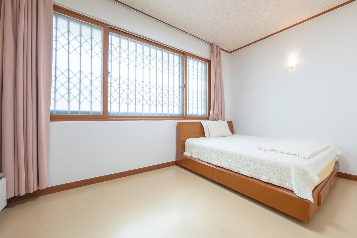 1 bedroom, free WiFi