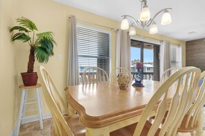 Leilighet, flere senger (Sugar Dunes 124) | Spiseområde