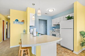Apartment, Mehrere Betten (Sugar Dunes 124) | Eigene Küche | Ofen, Toaster, Küchenrolle