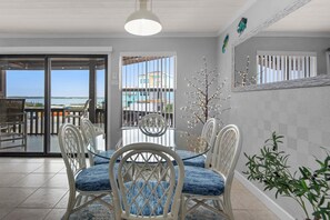 Condo, varias camas (Sugar Dunes 211) | Restaurantes