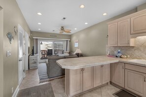 公寓客房, 多張床 (Baywatch C8) | 住宿內部